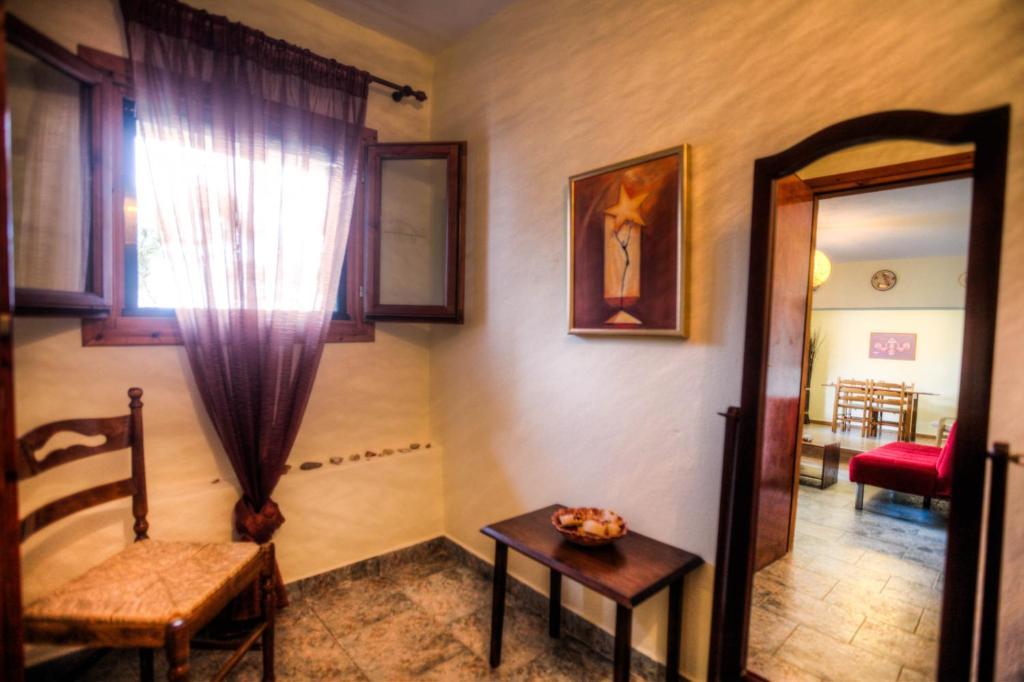 Anna Karra Studios & Apartments Vourvourou Oda fotoğraf