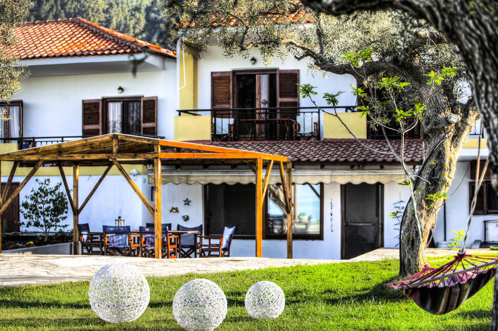 Anna Karra Studios & Apartments Vourvourou Dış mekan fotoğraf